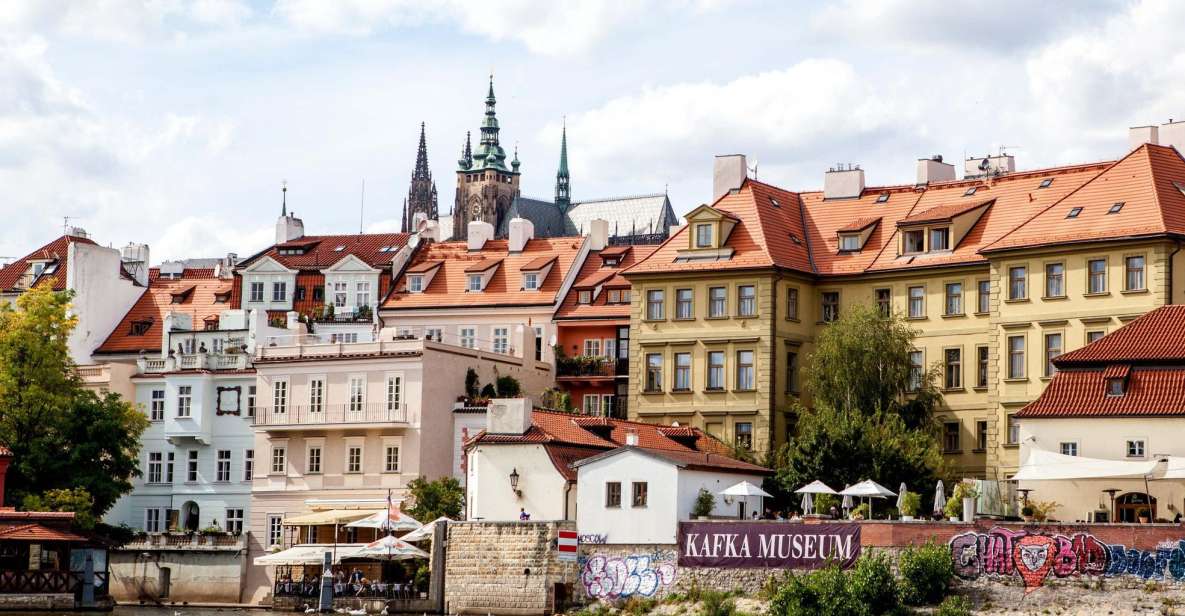 Prague: Full-Day Sightseeing Tour with Cruise and Lunch - Lunch at a Local Pub: Czech Food Without the Tourist Trap Vibe