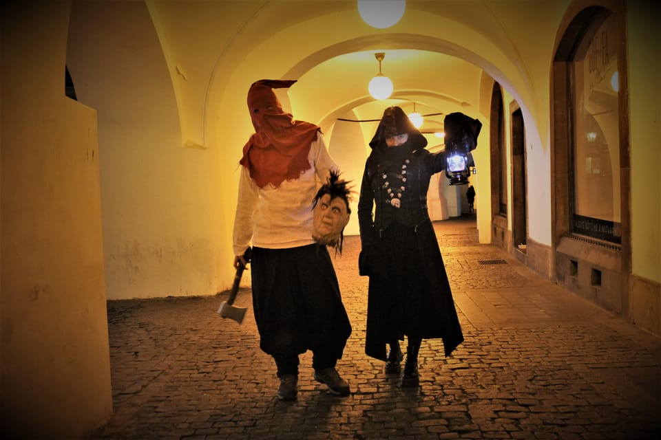 Prague: Ghosts, Legends, Medieval Underground & Dungeon Tour - Where the tour starts: Male Náměstí and a fast way into the dark