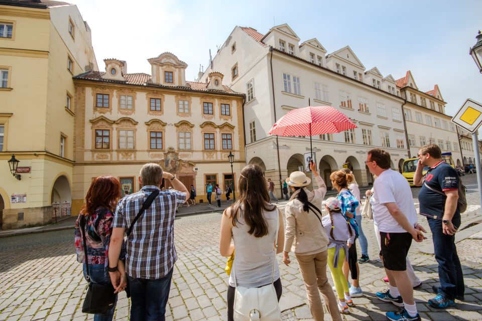 Prague: Guided Bus & Walking Tour with River Cruise & Lunch - Prague Castle: why the 2-hour guided segment is the core of the day