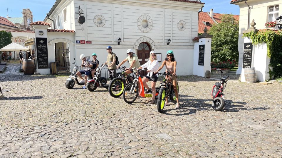 Prague: Highlights Tour on e-Scooter or eBike - Prague’s metronome to major viewpoints: Prag Aussichtspunkt and beyond