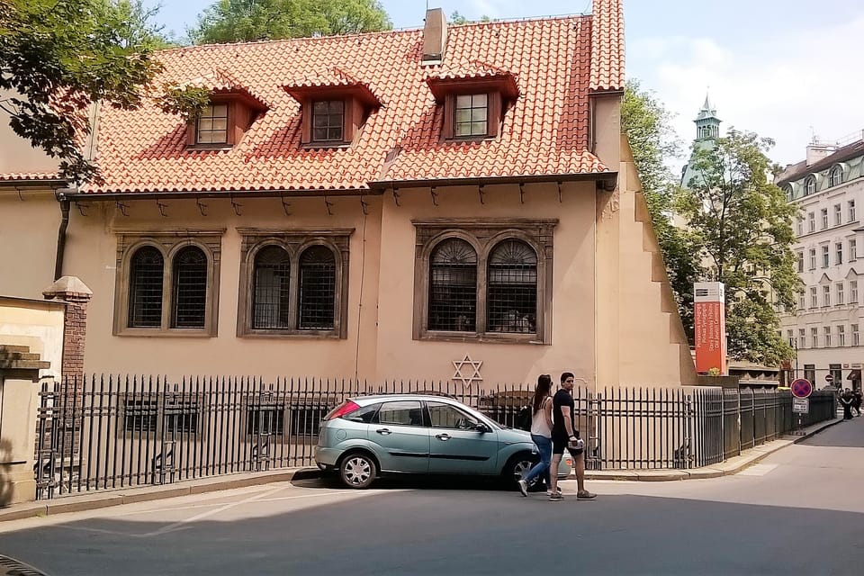 Prague: Jewish Quarter Walking Tour with Admission Tickets - The pacing reality: time inside sites, plus lines at entrances