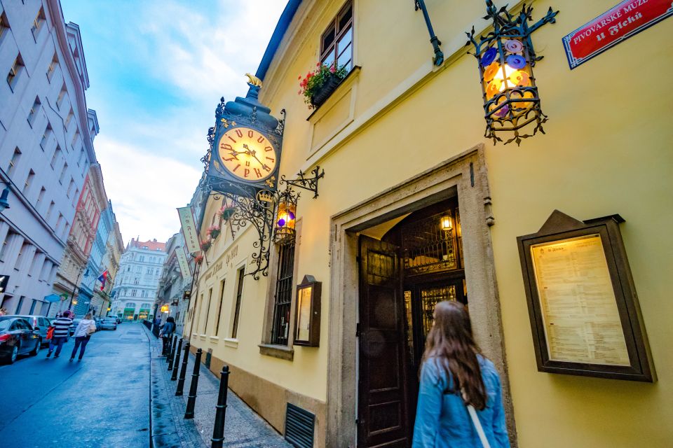Prague: Legendary Beer Tour with Dinner - Who this beer-and-dinner tour fits best