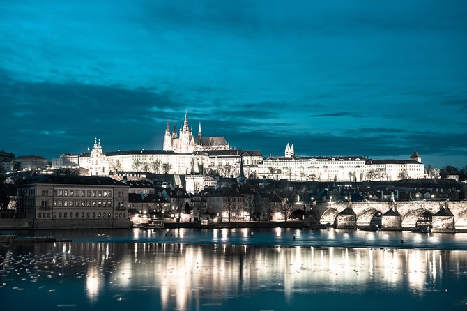 Prague Night Tour and River Vltava Dinner Cruise - Meeting Points and Timing: Náměstí Republiky to the River Near Cechuv Bridge