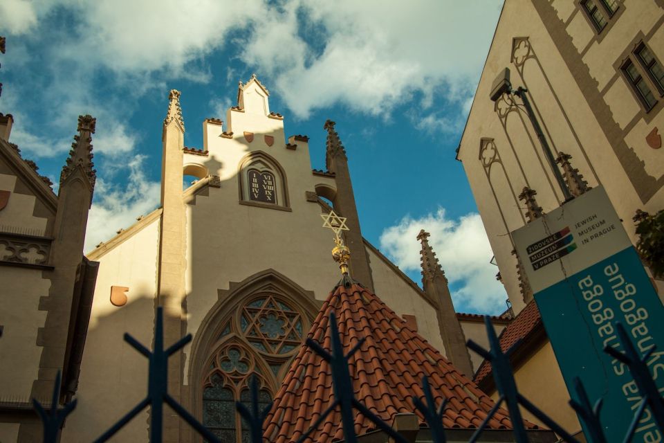 Prague: Old Town and Jewish Quarter Guided Tour in German - Should You Book This Prague Old Town and Jewish Quarter Tour?