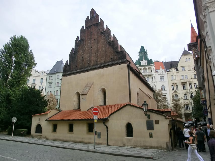 Prague: Old Town and Jewish Quarter Guided Walking Tour - Exteriors-only: what you gain, what you lose
