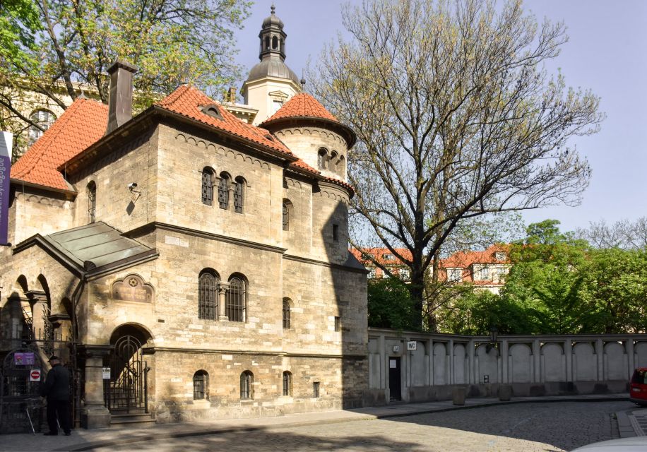 Prague: Old Town and Jewish Quarter Guided Walking Tour - Should you book this tour?