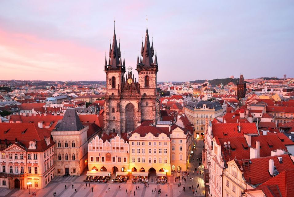 Prague: Old Town and Jewish Quarter Tour - A Fast, Focused Walk Through Prague’s Two Faces