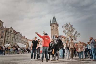 Prague Old Town and Jewish Quarter Walking Tour - Meeting at Týnská 627/7: Easy Start, Clear Finish