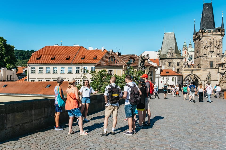 Prague: Old Town, Astronomical Clock and Underground Tour - Key things you’ll actually notice on this tour
