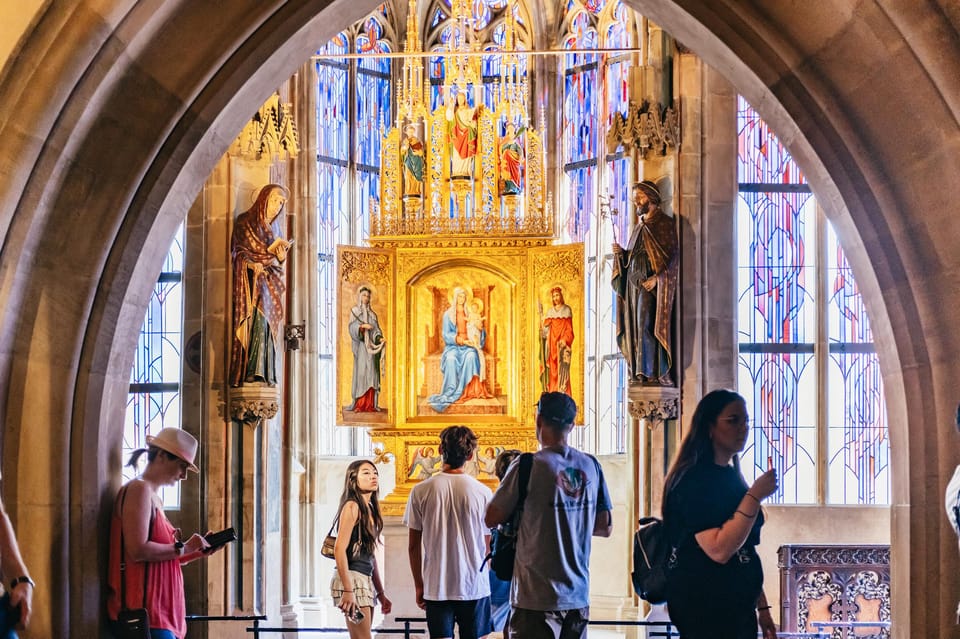 Prague: Old Town, Astronomical Clock and Underground Tour - Old Town walking portion: Orloj square without the confusion