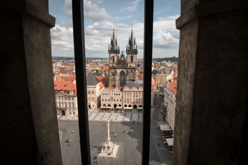 Prague: Old Town, Astronomical Clock and Underground Tour - Josefov: history tied to places you can still recognize