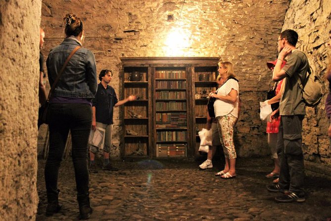 Prague Old Town, Medieval Underground and Dungeon Historical Tour - Key things I’d circle before you go