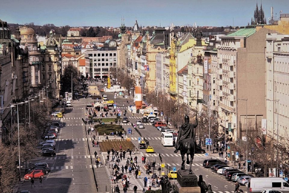 Prague: Old Town Tour & National Museum Skip-the-Line Ticket - Old Town Prague: What to Watch for Around the Astronomical Clock