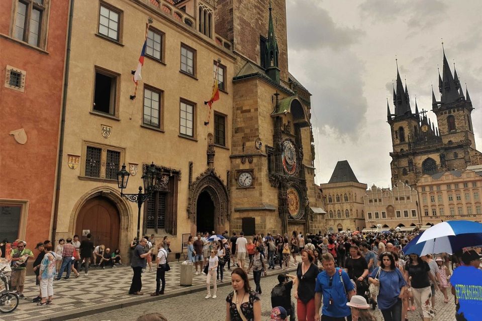 Prague: Old Town Tour & National Museum Skip-the-Line Ticket - Timing, Timing, Timing: How the 90 Minutes Feels on the Ground