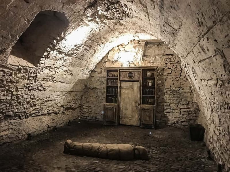 Prague: Oldtown, Medieval Underground & Dungeon History Tour - Old Town above, underground below: how this fits into a Prague day