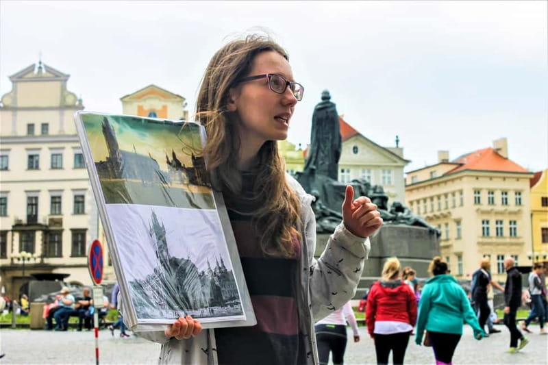 Prague: Oldtown, Medieval Underground & Dungeon History Tour - Guides and energy: why names like Victoria and Barbara keep appearing