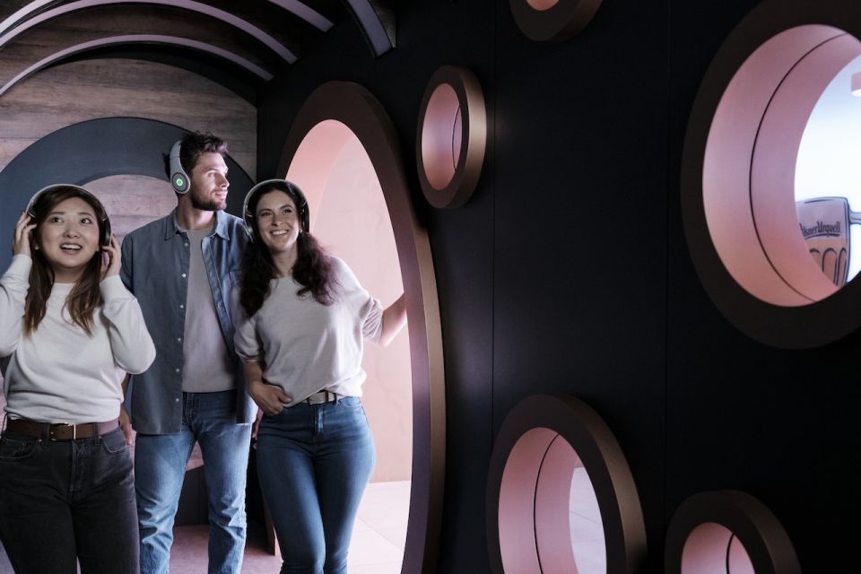 Prague: Pilsner Urquell Experience & Beer Tasting - Price and value in a Prague beer experience that includes a souvenir bottle