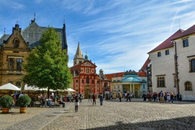Prague: Prague Castle and Lobkowicz Palace Entry Tickets - Lobkowicz Palace: family-narrated rooms, art you can actually slow down for