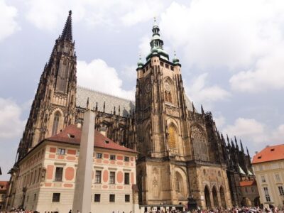 Prague: Prague Castle Complex Smartphone Audio Guide - Start Outside St. Vitus Cathedral and Get Your Bearings Fast