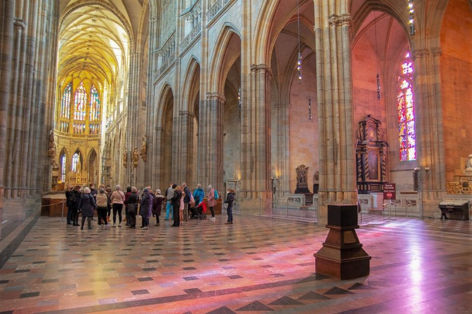 Prague: Prague Castle Complex Smartphone Audio Guide - Listening Setup That Actually Keeps the Experience Smooth