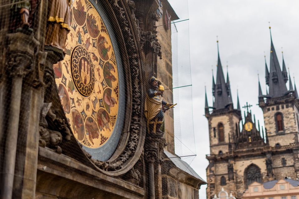 Prague: Prague Castle, Jewish Quarter, Clock Tower Admission - How This Ticket Set Makes Prague Castle, Old Town, and the Jewish Quarter Feel Manageable