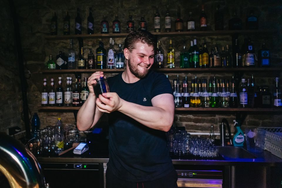 Prague: Pub Crawl with Unlimited Drinks & 5-floor Club Entry - Group size, sound, and your pace: how to make the night feel fun