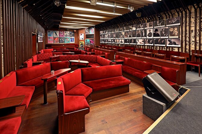 Prague Reduta Jazz Club with Concert Ticket - Breaks, Intermissions, and How to Time Your Drinks