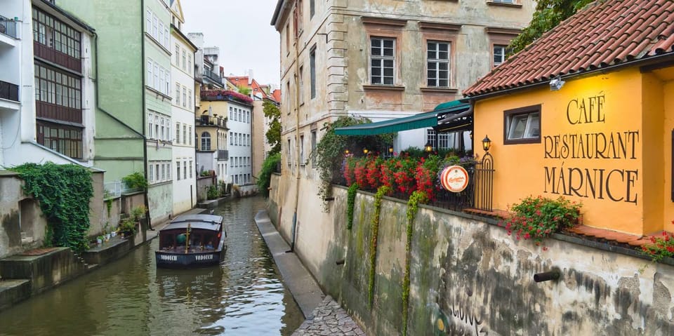 Prague: River Cruise, Charles Bridge Museum, & Walking Tour - Small-group feel, guide quality, and what you’ll notice on the ground