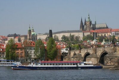 Prague: Sightseeing Boat Cruise with Buffet Dinner - Getting to Classic River pier 17 near Stefanikuv bridge