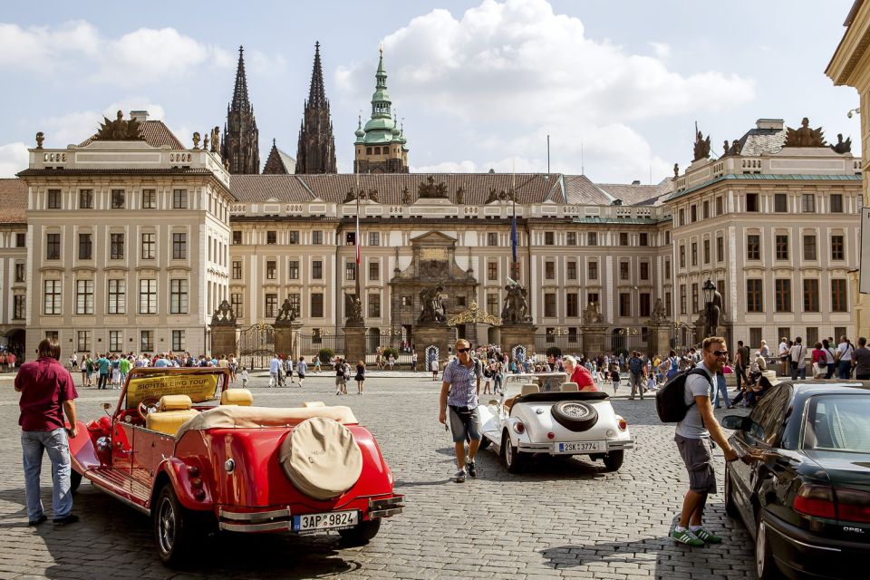 Prague: Skip-the-line Castle Ticket and Optional AudioGuide - St. George’s Basilica and Golden Lane: two very different kinds of magic