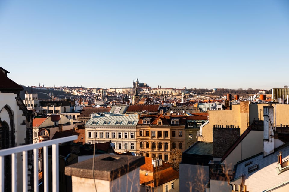 Prague: Sky Bar Aperitivo Menu with Drink & Panoramic Views - 1 hour vs 2 hours: which option is better for your night