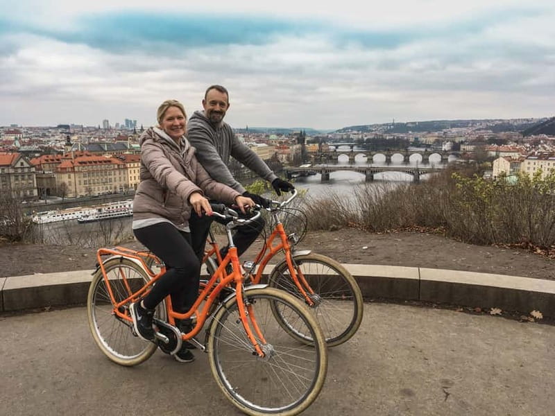Prague: Small Group or Private Bike City Tour - Small group vs private tour: how to pick your best version