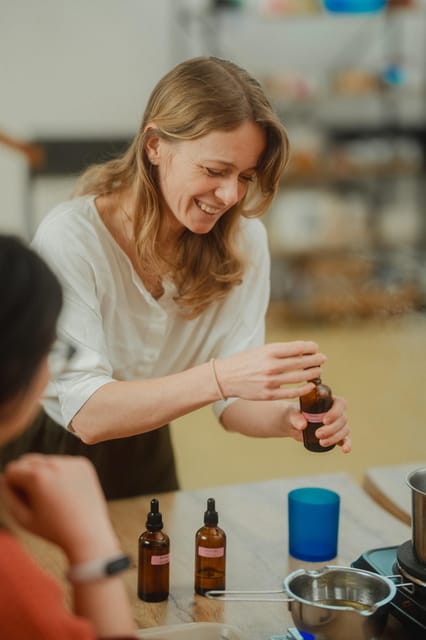 Prague: Soy Candle-Making Workshop - How an unguided workshop still stays friendly