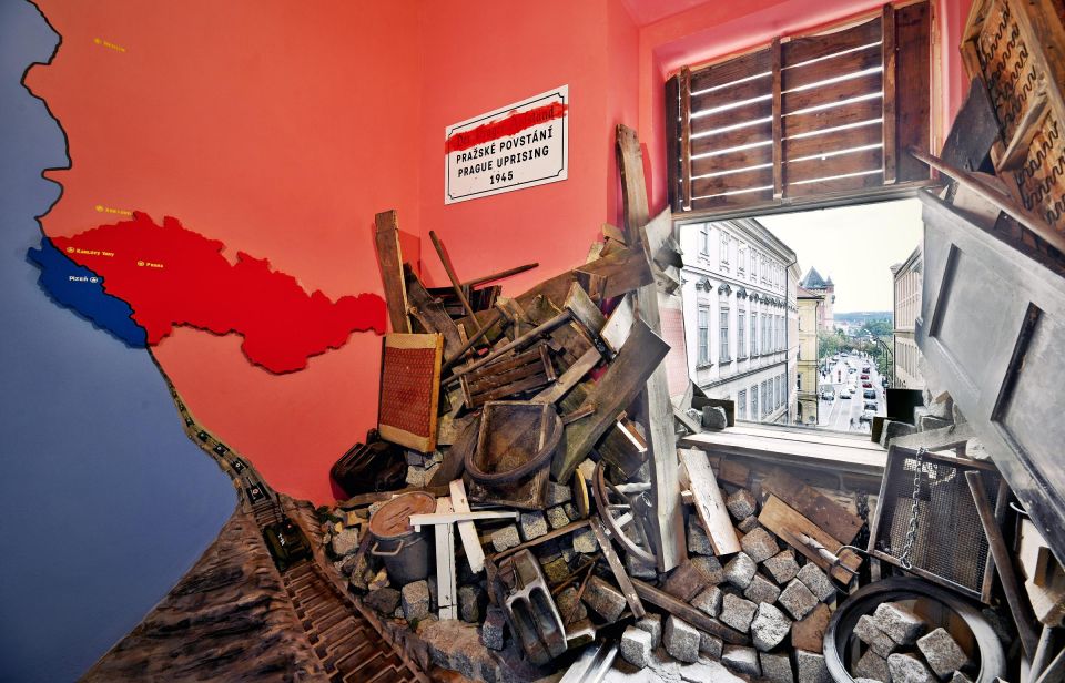 Prague: Story of Prague Immersive Museum Experience - Interactive photo points: fun pictures, and how to not waste time