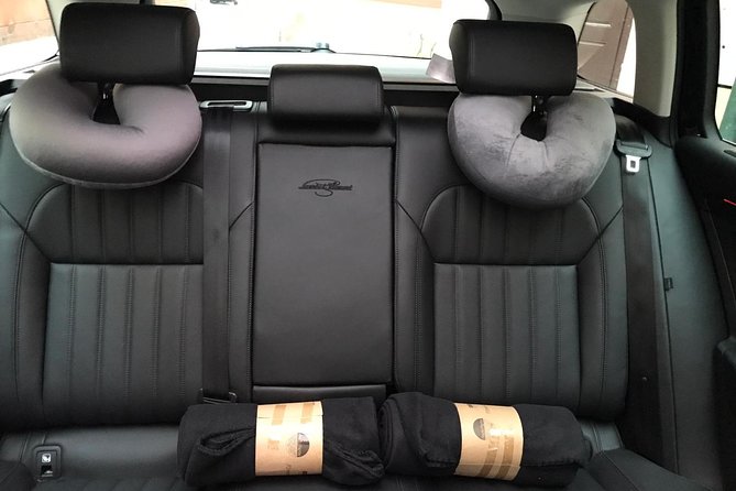 Prague to Karlovy Vary Private Transfer - Inside the Skoda Superb: comfort that actually helps on short trips
