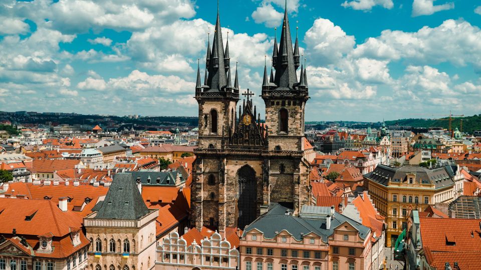 Prague: Top Sights and Historic Center Introduction Tour - Black Madonna House and the Estates Theatre: Prague’s Art and Power Nodes