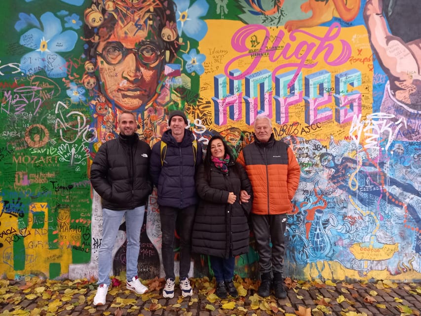 Prague : Visite insolite avec un guide journaliste français - Timing, meeting point, and the 3.5-hour walking reality