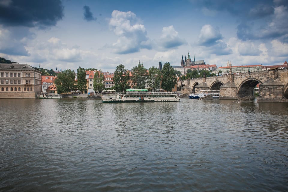 Prague: Vltava River Evening Dinner Cruise - The First Scenic Swing: Charles Bridge and Old Town From the River