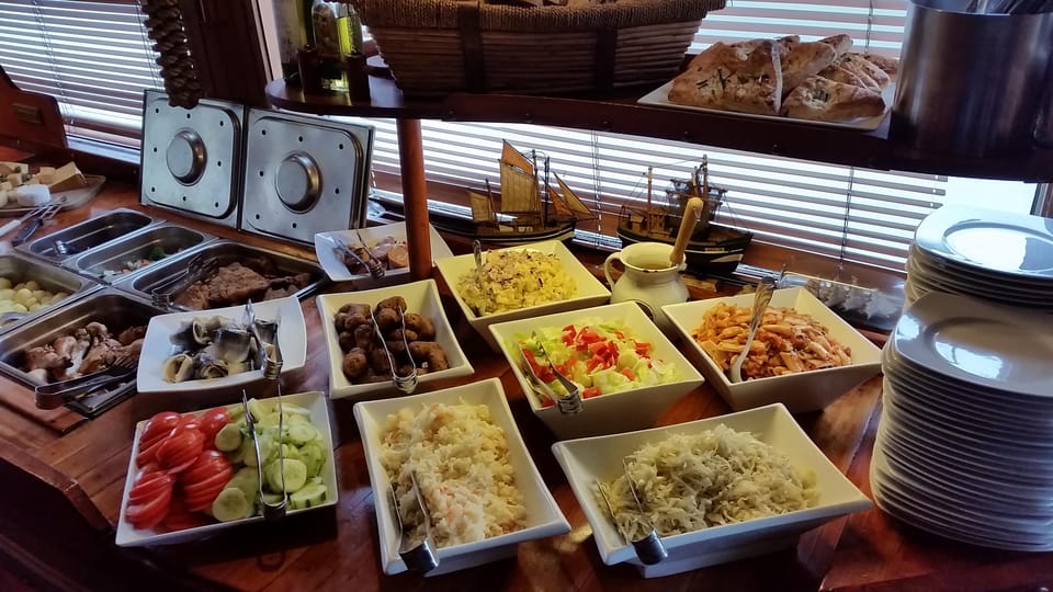 Prague: Vltava River Evening Dinner Cruise - The Buffet Dinner: Good Value, Easy Pace, Realistic Expectations
