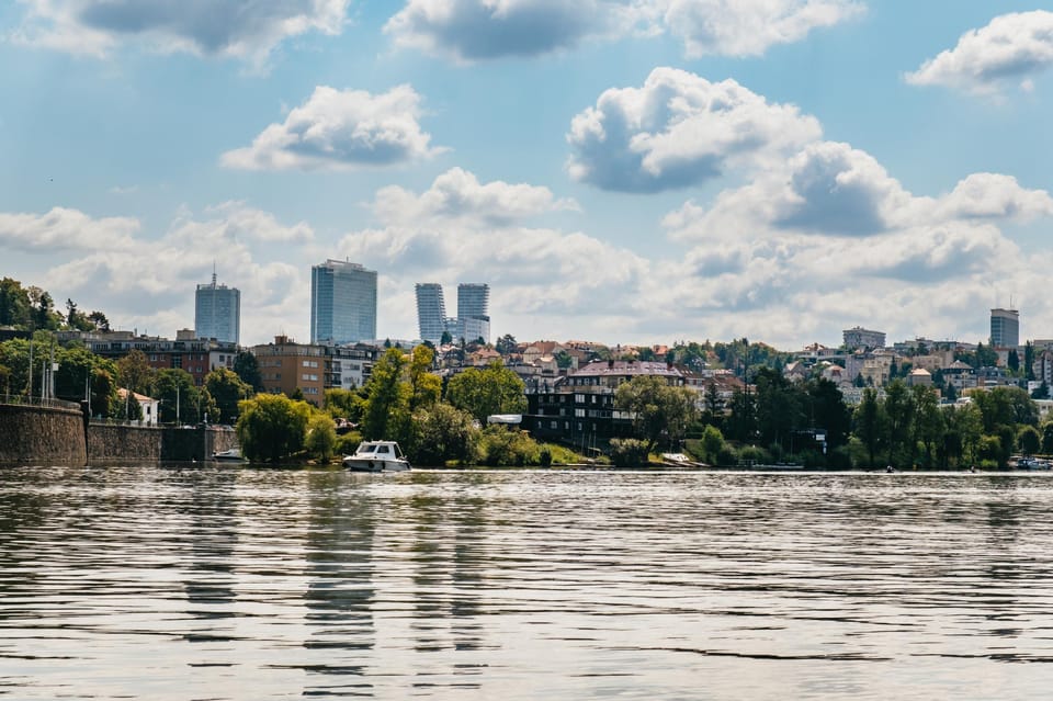 Prague: Vltava River Guided Canoeing Tour - Landmark Moments: Dancing House, Vyšehrad, and National Theatre from the Water