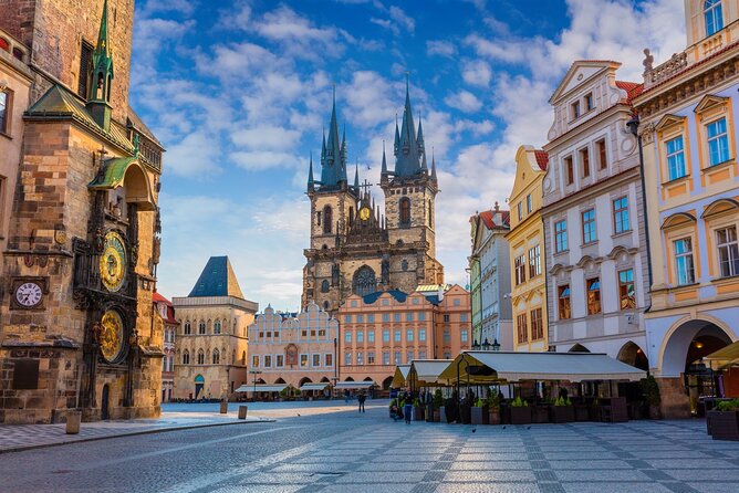 Prague Walking Tour 2,5h (Old Town, Jewish Quarter and Charles bridge) - Price and time: does this $23.43 walking tour deliver?