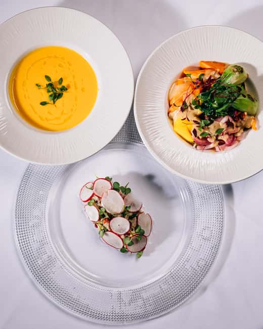 Prague:Breathtaking Cabaret Show with 4-Course Dinner Option - Sound, air, and comfort: small issues worth factoring in