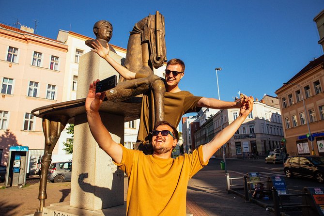 Private City Kickstart Tour: Prague - The Route: From Adria Palace to Wenceslas Square (and Beyond)