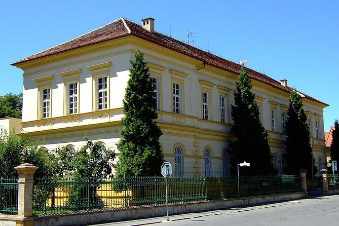 Private Half-Day Tour From Prague To Terezín Concentration Camp - Price and value: what $301.70 really buys you