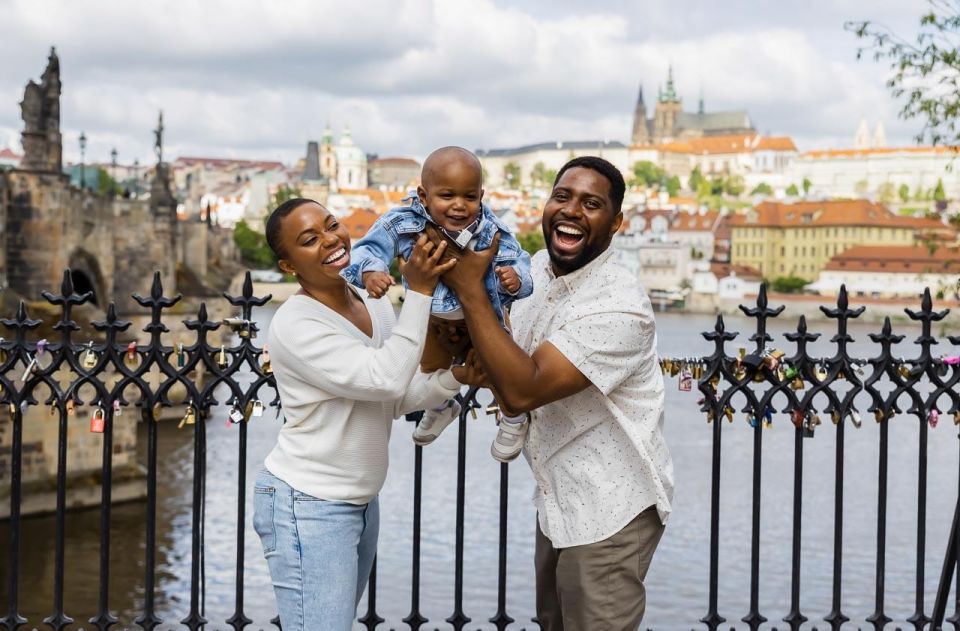 Private photoshoot in Prague - Who this Prague photo session suits best
