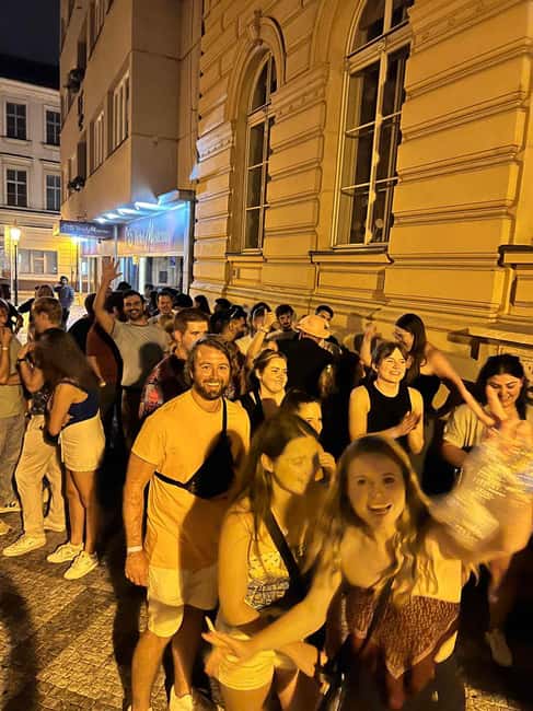 Pub Crawl with Shots and Night Club I Prague - Meeting at Recovery Room and Ending at Epic Prague