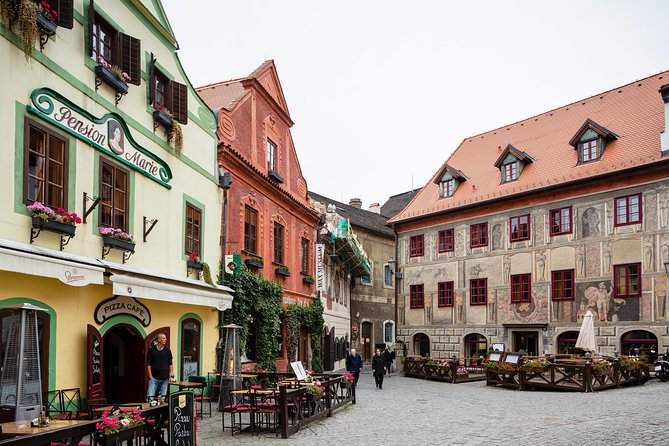UNESCO Cesky Krumlov from Prague with Guided Tour and Transfer - How to Spend Your Free Time Without Feeling Rushed
