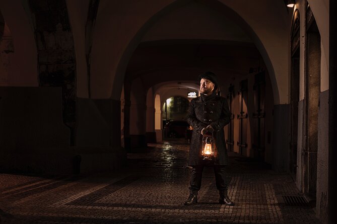 Walking Night Tour Ghost Stories and Legends of Prague's Old Town - St. James Church: the gruesome story moment (and what to expect)